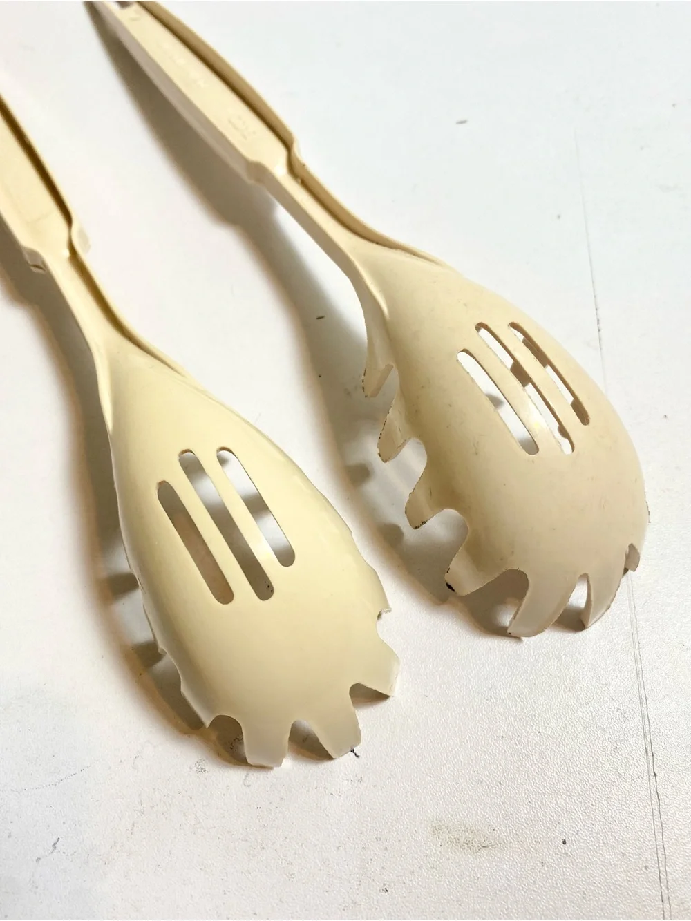 Ekco two cream